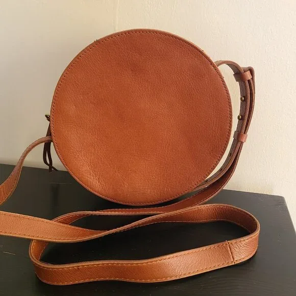 Madewell Bags Nwt Madewell The Simple Circle Crossbody Bag In - Main Image